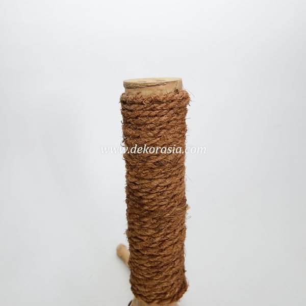 Organic Cat Scratching Post Coconut Fibre Rope and Bamboo Cendani Base - Image 3