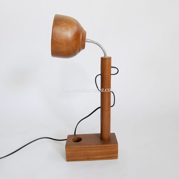 Wooden standing lamp
