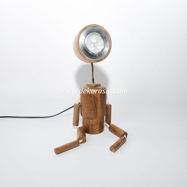 Wooden standing lamp