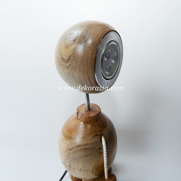 Wooden standing lamp