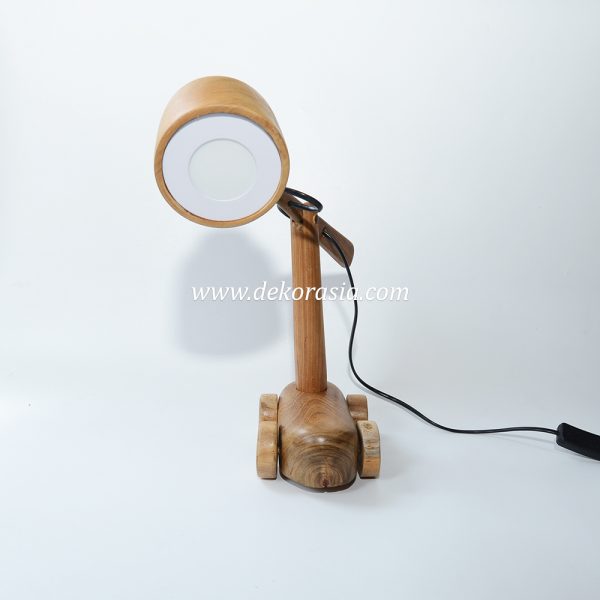 Wooden standing lamp