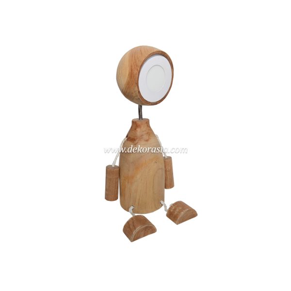Wooden standing lamp
