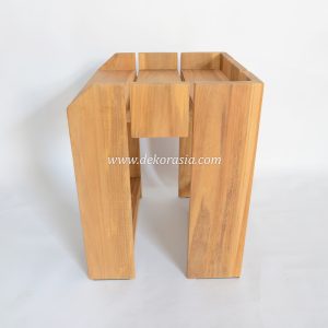 Wood stool