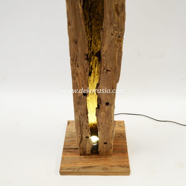 wood lamp